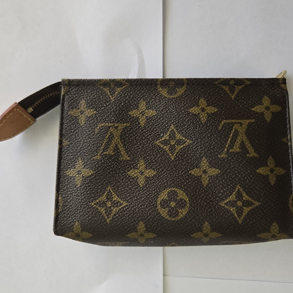 Louis Vuitton Brown Monogram Men's Bag - Picture 2 of 7
